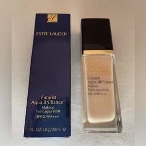 Estée Lauder Futurist Aqua Brilliance Makeup SPF 20/PA+++ 2C0 Cool Vanilla NIB